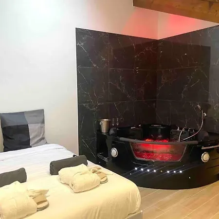 New / Belle Et Rebelle Avec Jacuzzi Appartement