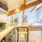 Apartment New / Belle Et Rebelle Avec Jacuzzi