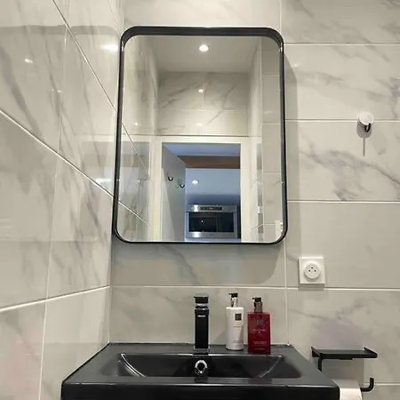 Lejlighed New / Belle Et Rebelle Avec Jacuzzi Lyon
